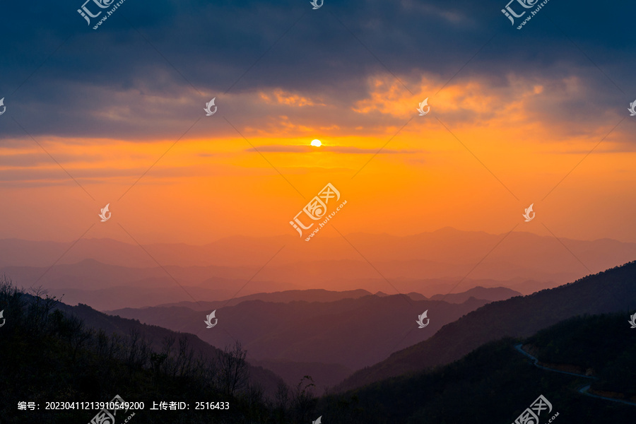 山川山脉日出日落美丽自然风光