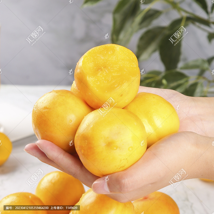 新鲜黄油桃
