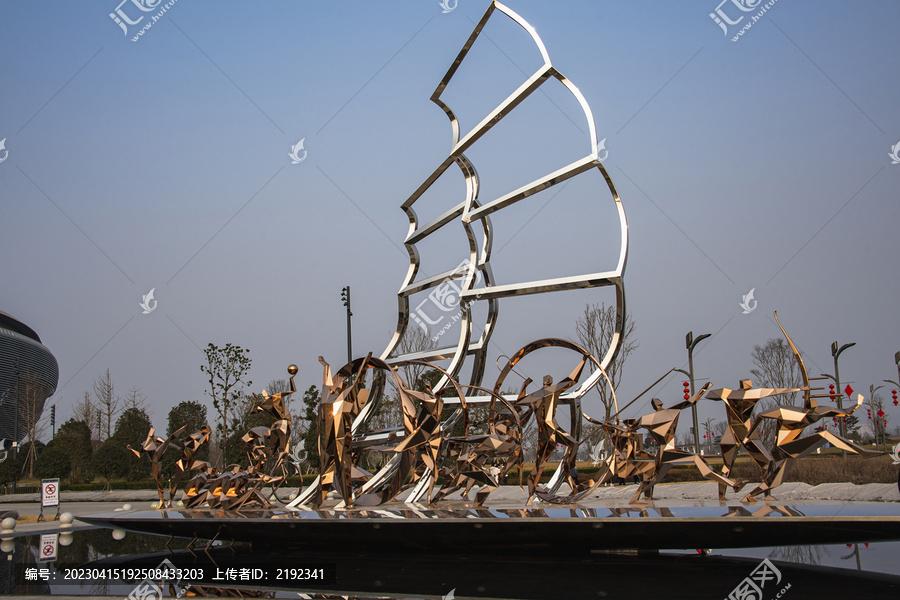 成都东安湖帆船运动雕塑
