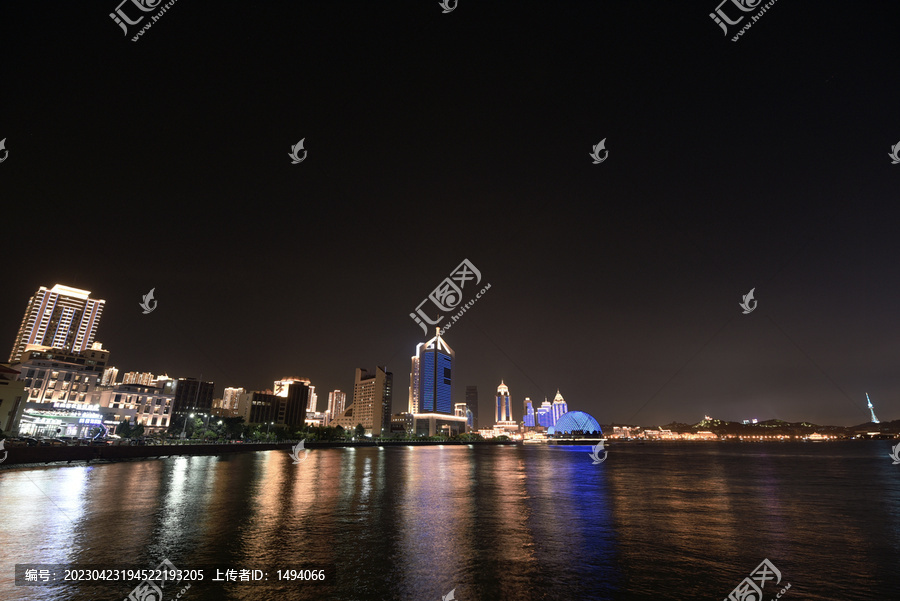 青岛海滨夜景