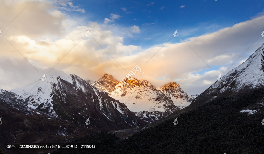 日照金山