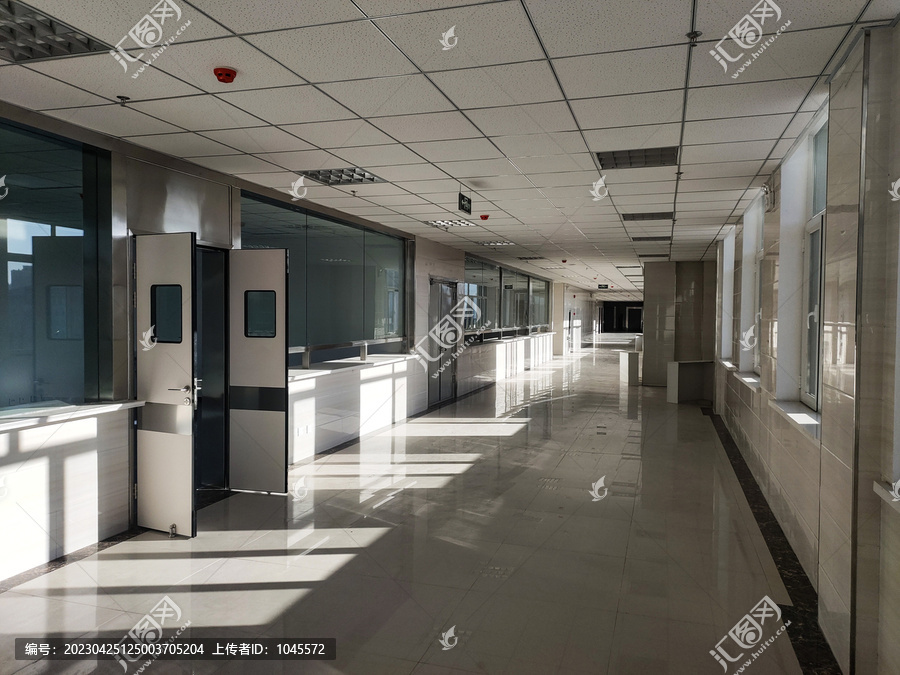 医院大厅走廊