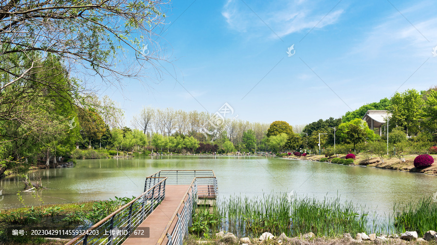 珍珠泉风景区流珠峡风光