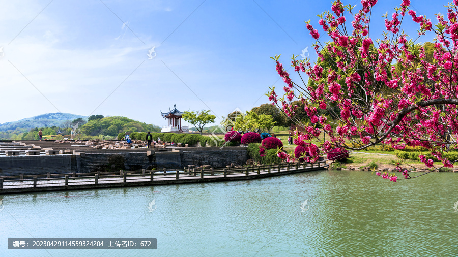 珍珠泉风景区银瀑观鱼