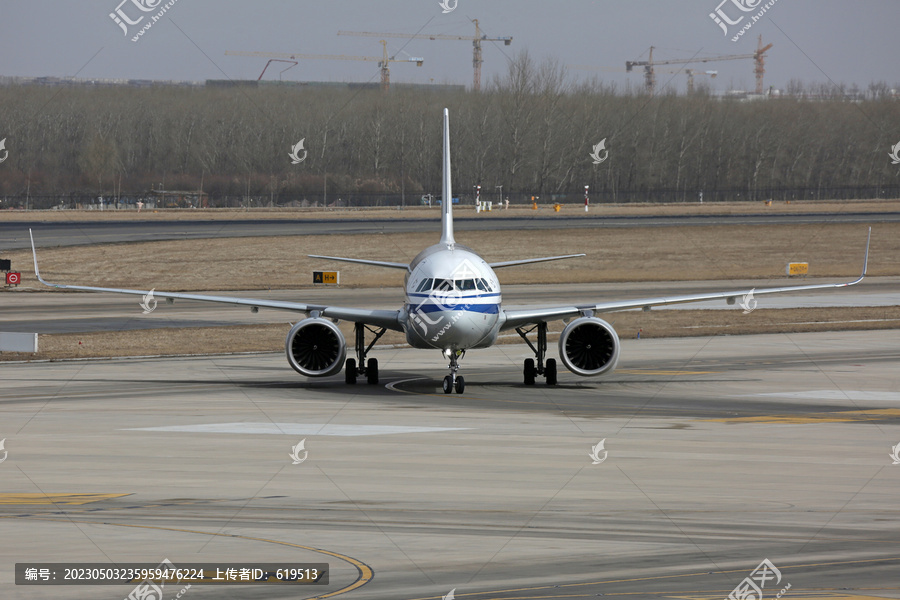 空客A320飞机正面视图