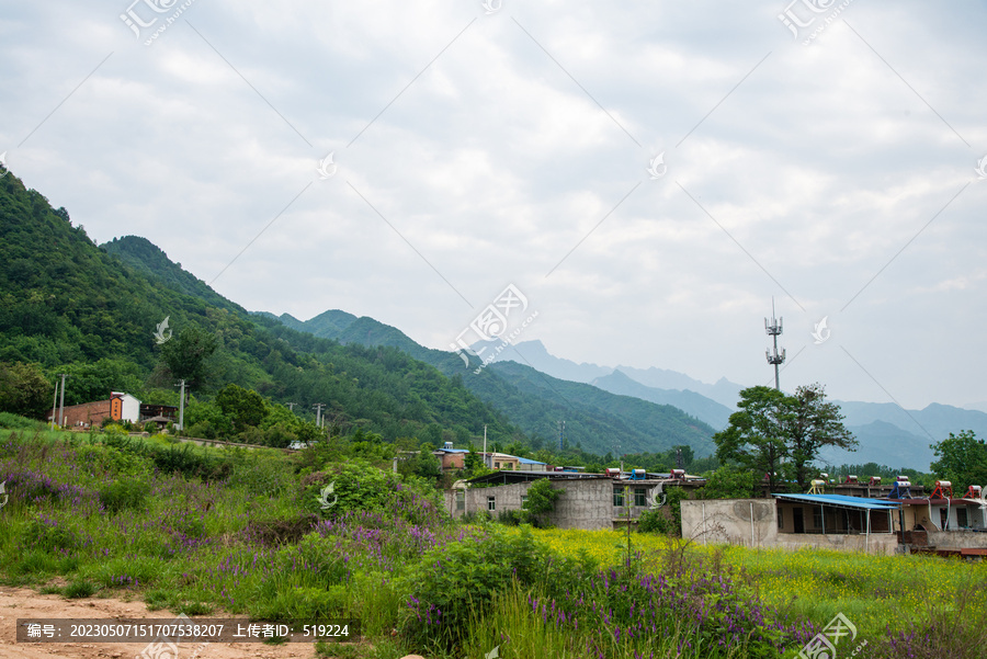 秦岭山