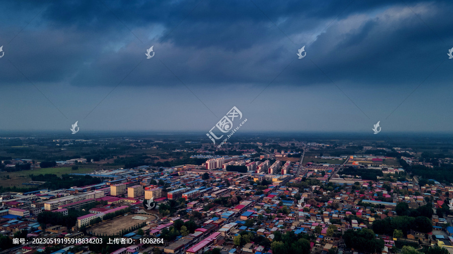 雨后小镇