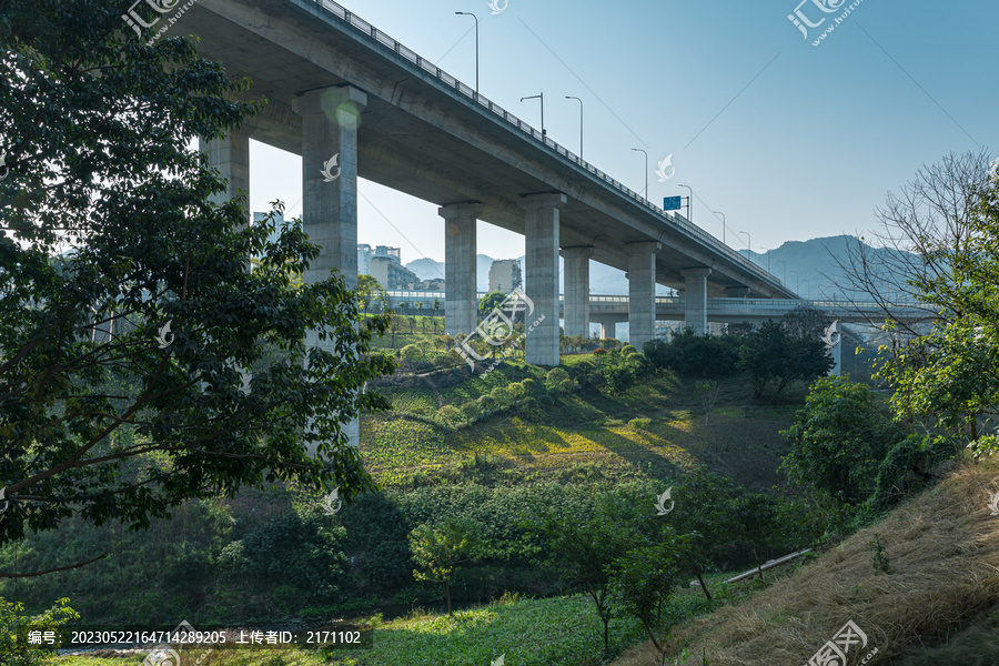 双碑大桥与地铁2号线