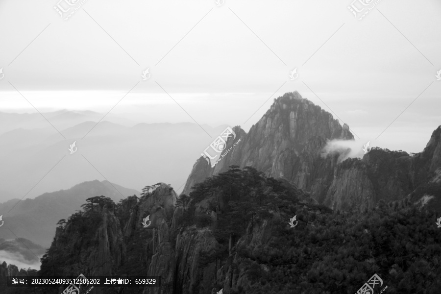 水墨山峰