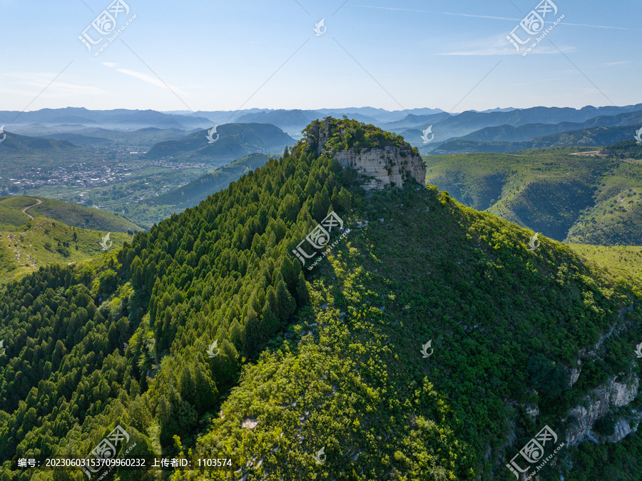 济南南部山区群山