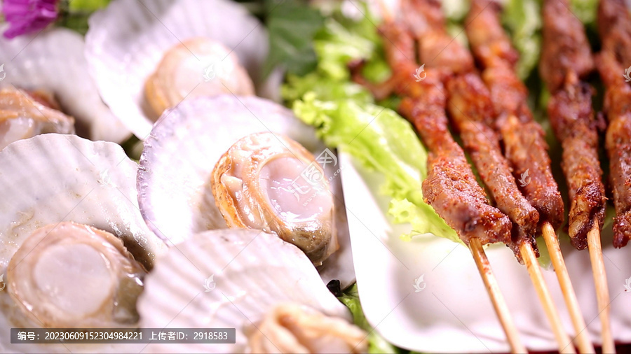 夜宵海鲜烧烤烤扇贝烤肉串