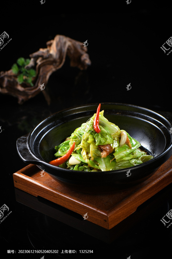 干鍋手撕包菜