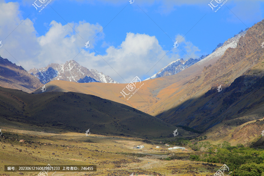 云起天山