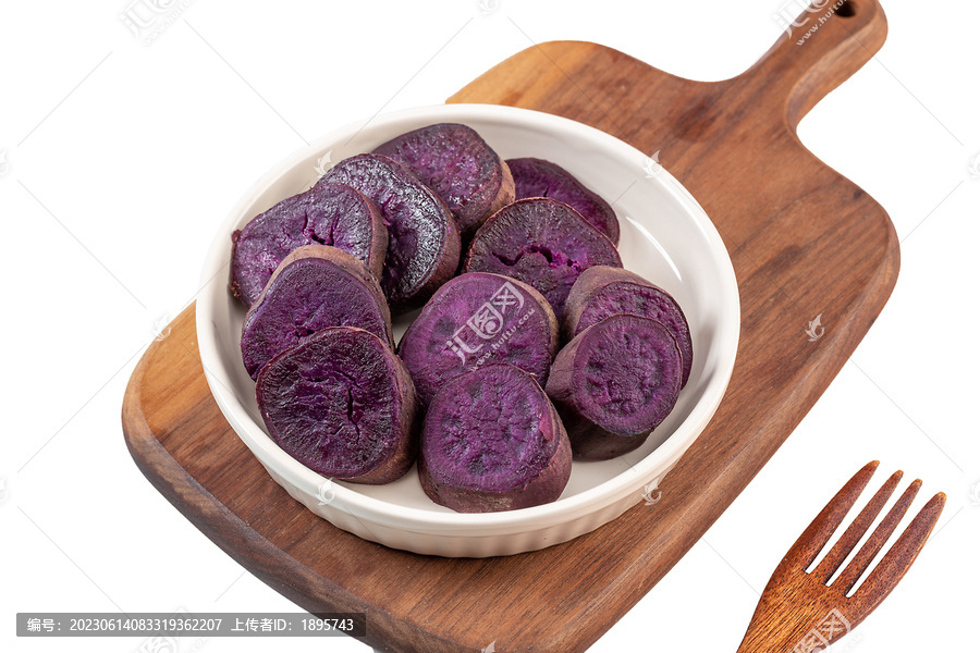 蒸熟的紫薯
