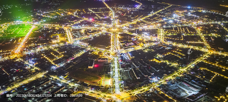 新疆伊犁特克斯八卦城夜景