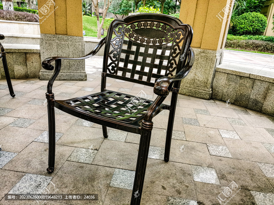 庭院铸铝防水椅子