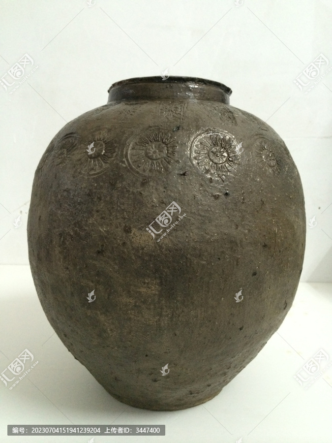 陶罐