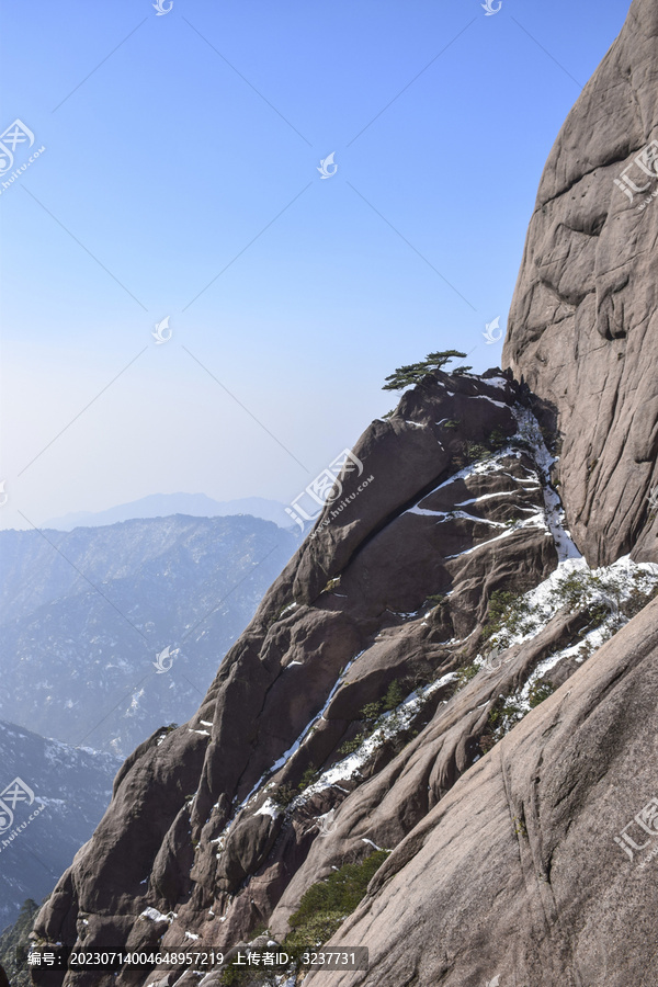 安徽黄山雪后风景