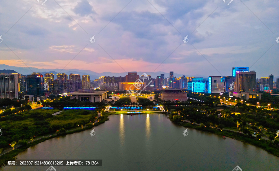 龙岩人民广场夜景