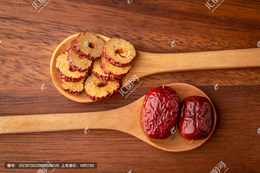 干红枣和红枣切片