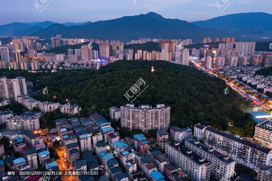 航拍湖南郴州城市夜景风光