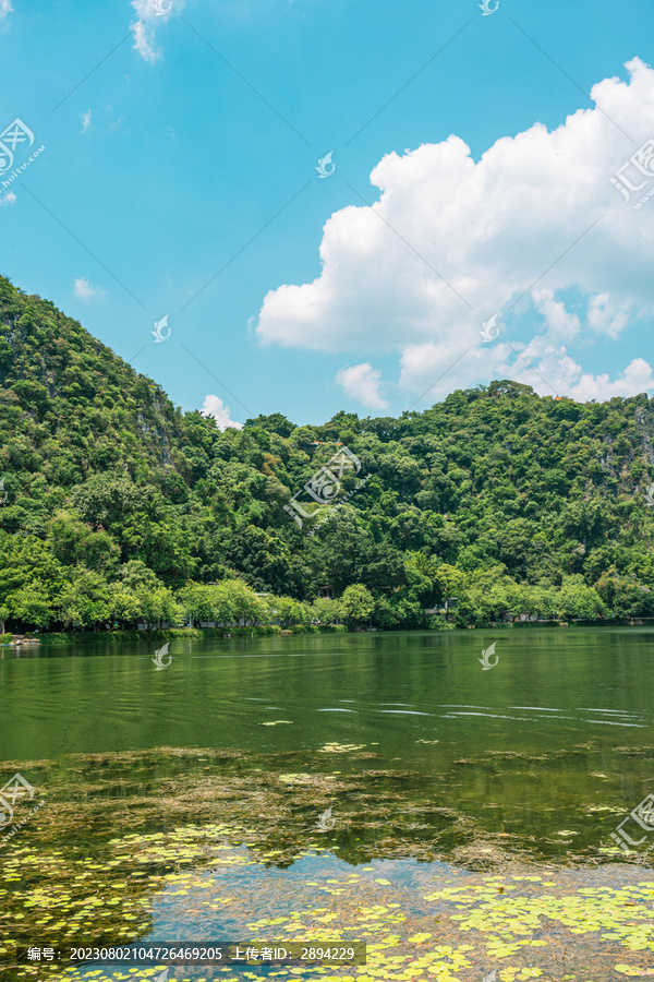 蓝天白云端州区星湖美景