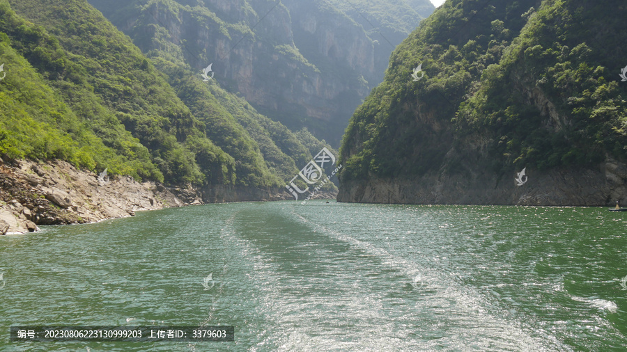 长江支流大宁河小三峡风光