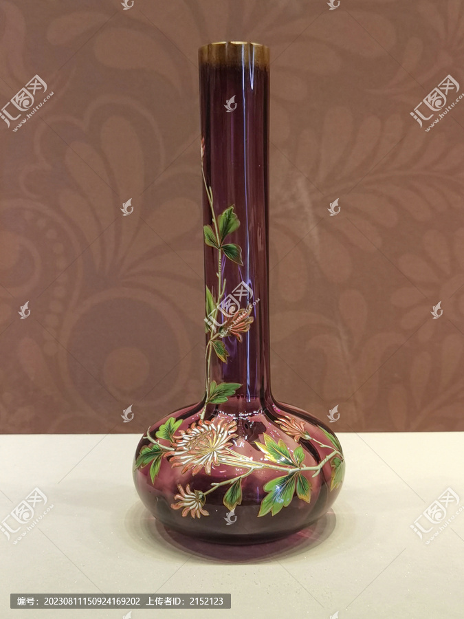 19世纪珐琅描金洋菊纹瓶