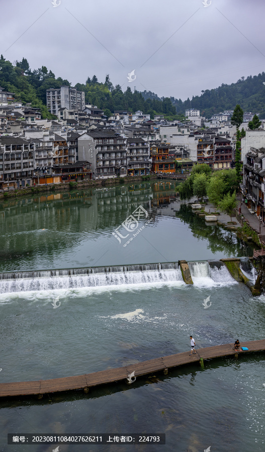 凤凰古城纵向全景大图