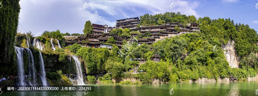 芙蓉镇酉水河瀑布全景图