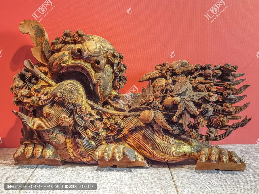 潮州金漆狮子圆雕木构件
