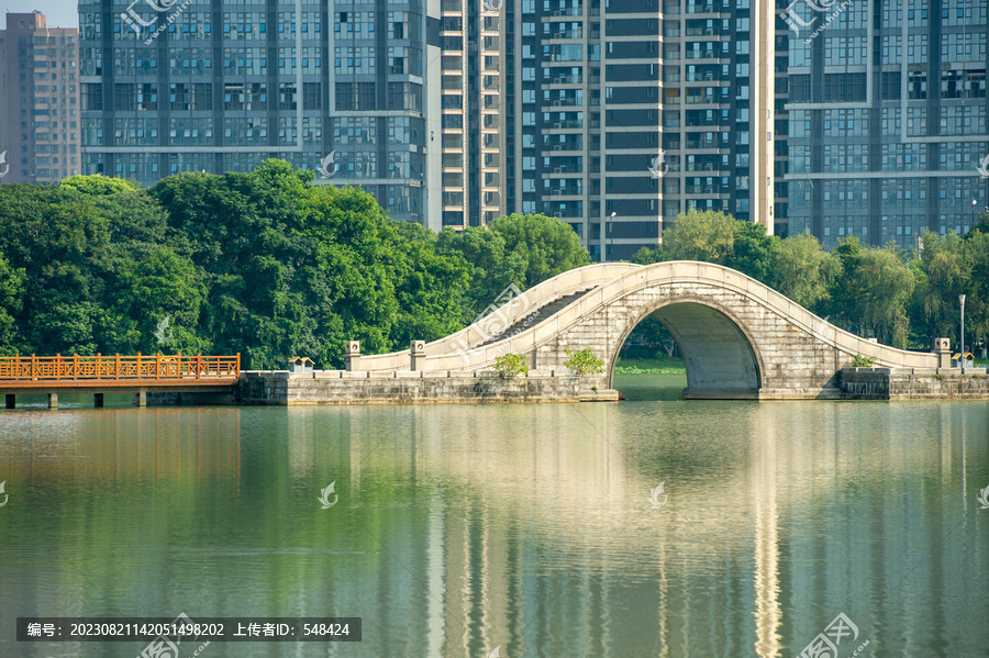 长沙市月湖公园石拱桥