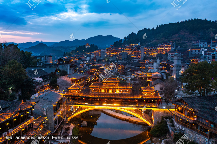 航拍湖南湘西芙蓉鎮(zhèn)風(fēng)光
