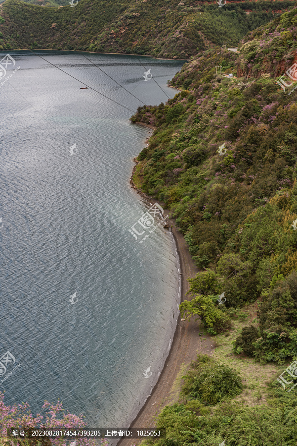 泸沽湖里格半岛自然风光