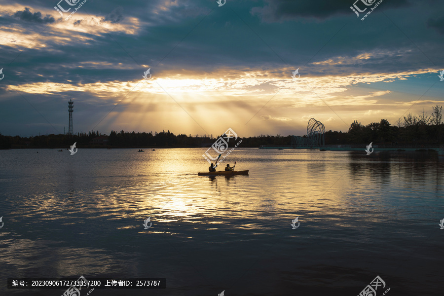 超4K丁达尔效应风景