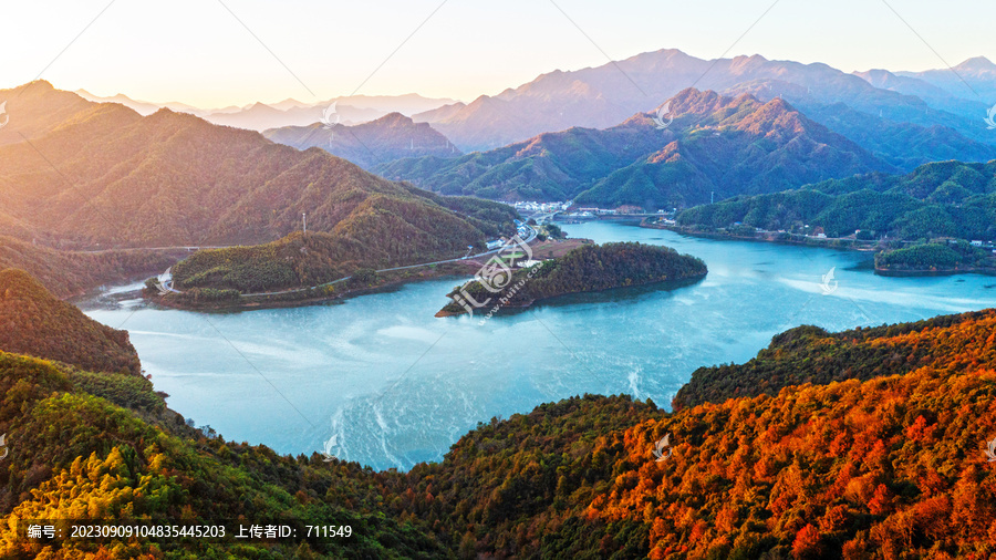 大美屋脊山