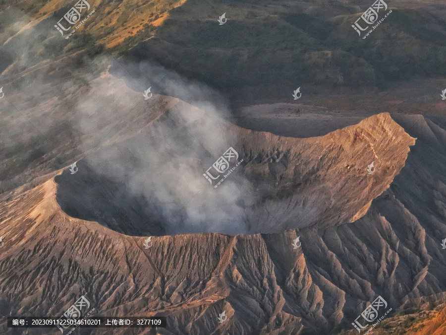 印尼布罗莫火山孤独星球