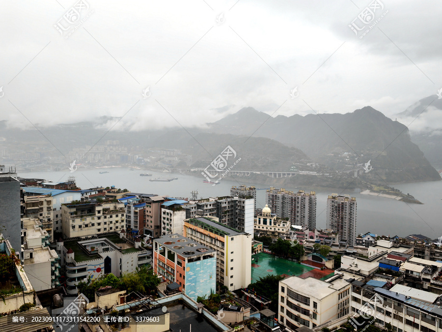 雨后大雾