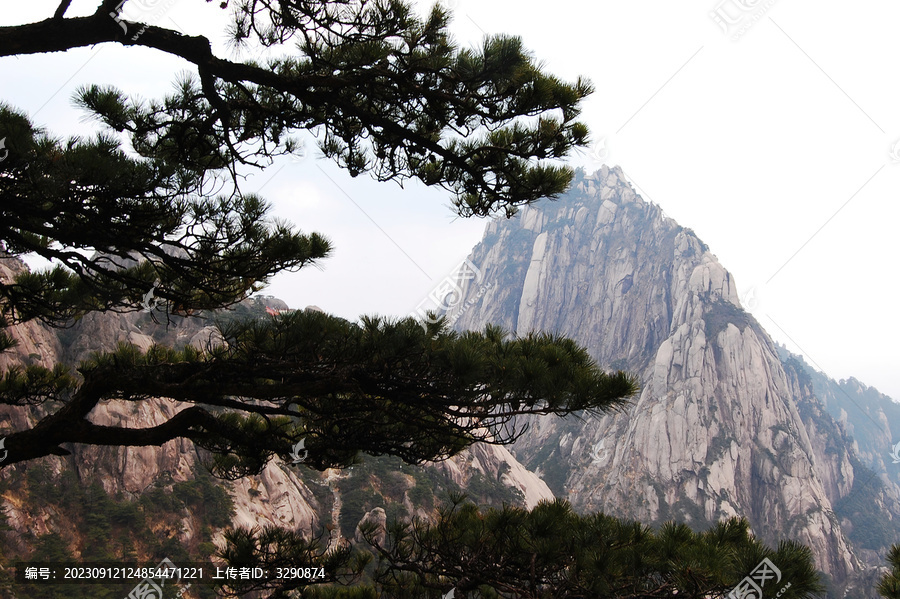 安徽黄山的奇峰异石