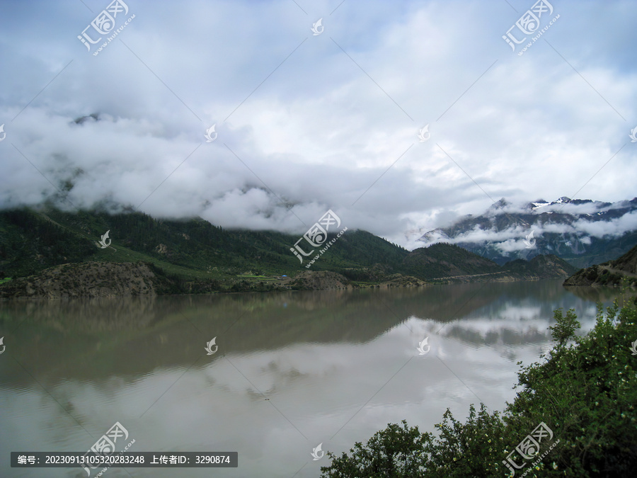 318川藏线然乌湖