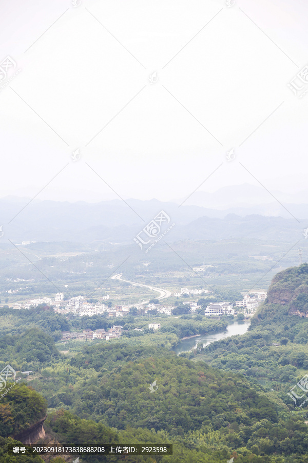 广东韶关丹霞山山顶风景