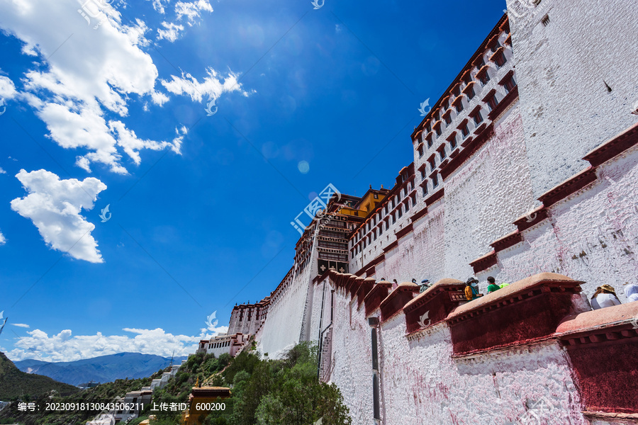 西藏布达拉宫仰视角度