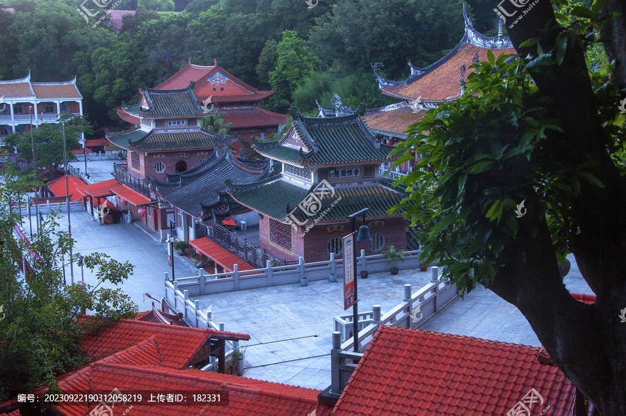 泉州雪峰寺建筑