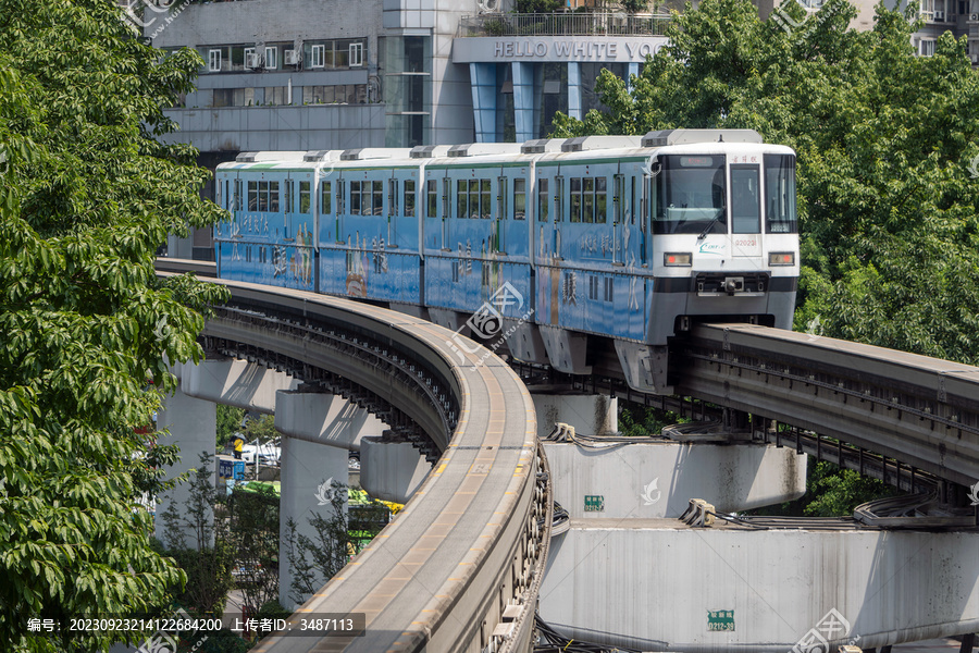 重庆轨道交通跨座式单轨列车