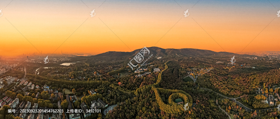 航拍南京中山风景区美玲宫