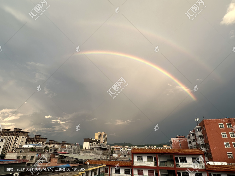 雨后彩虹