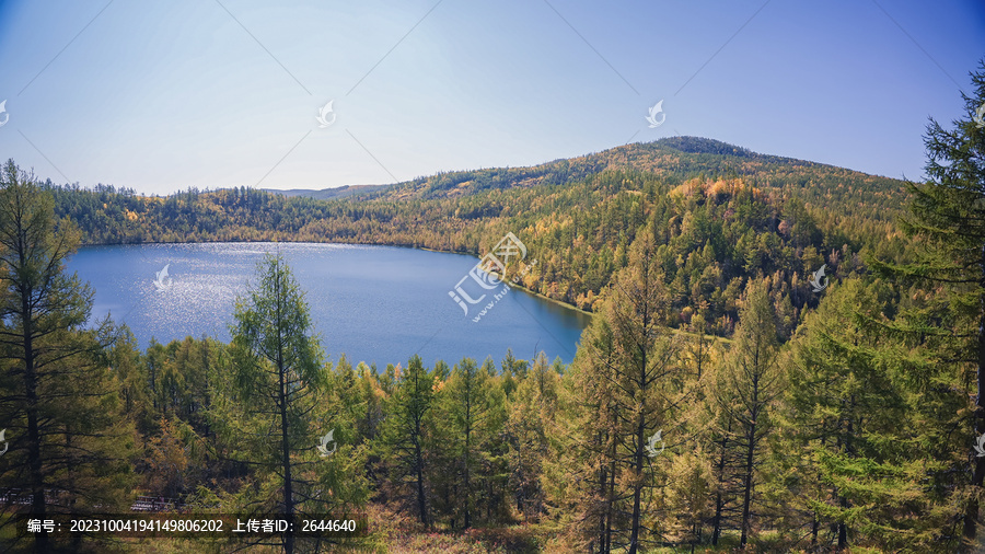 阿尔山天池阿尔山秋景