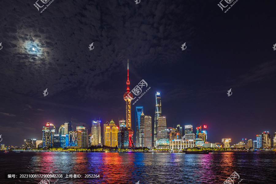 上海陆家嘴外滩东方明珠夜景