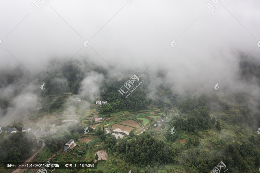 重庆山村云雾航拍自然风光