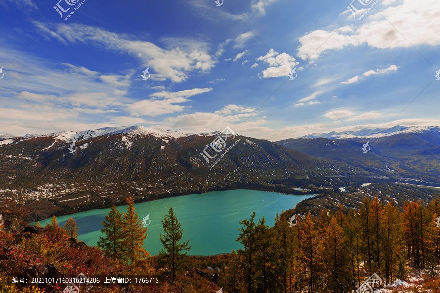 纳斯湖三湾景区风光